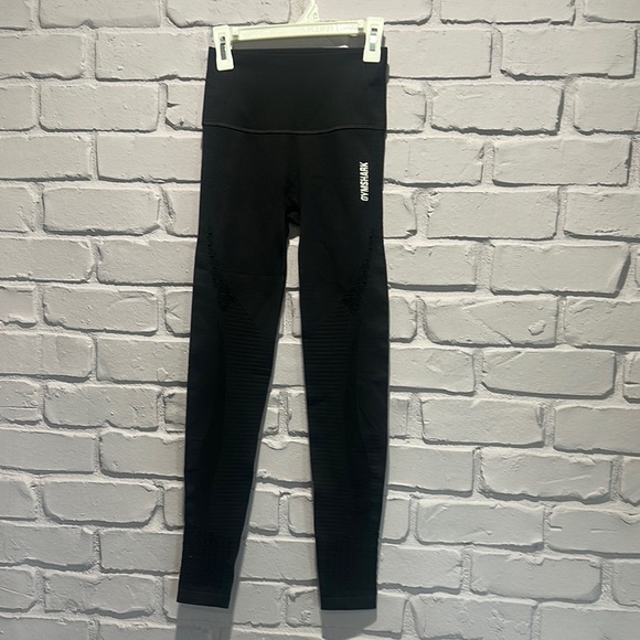 NEW Gymshark Women’s Black Leggings size XS - Picture 1 of 5